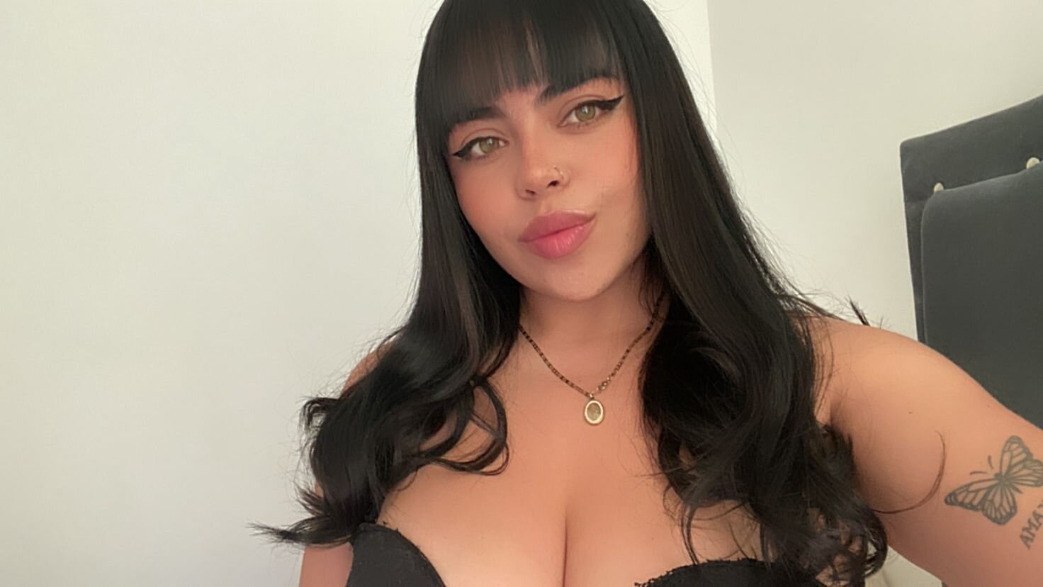 valkiria_davies_