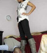 milogoddess' Offline XXX Chat