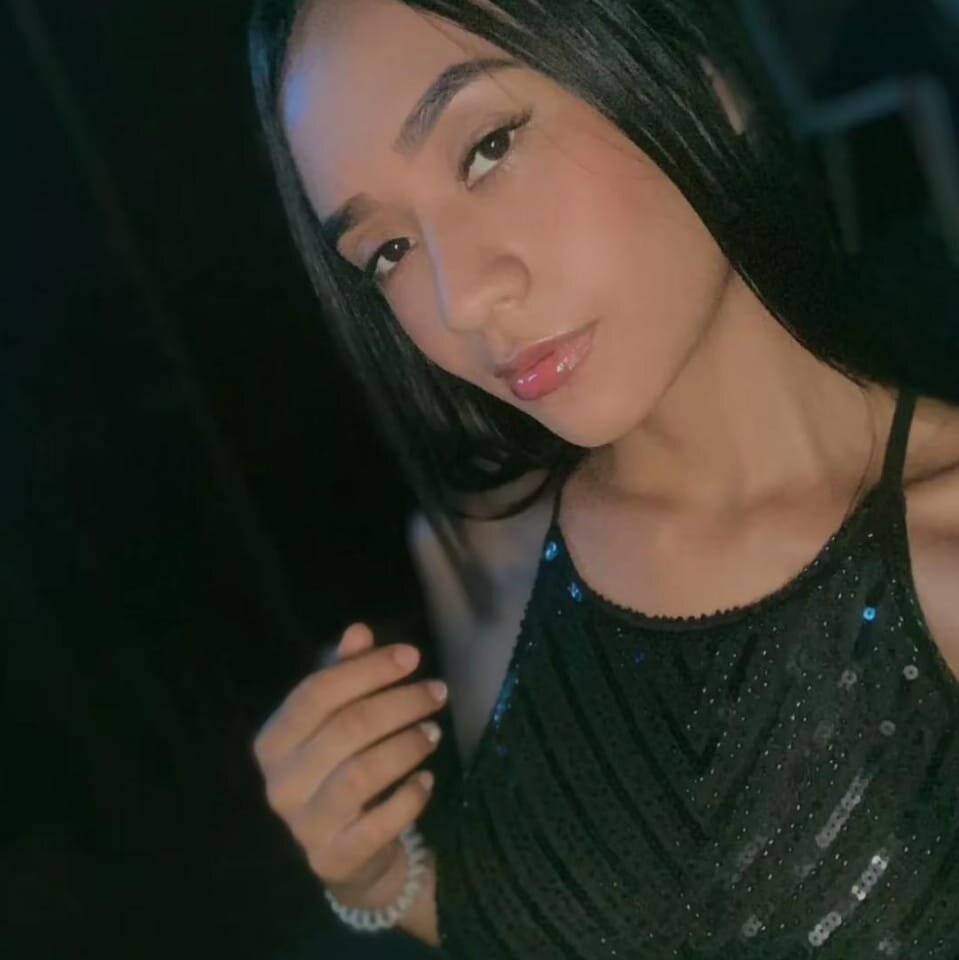 Lauraa_saenz profile