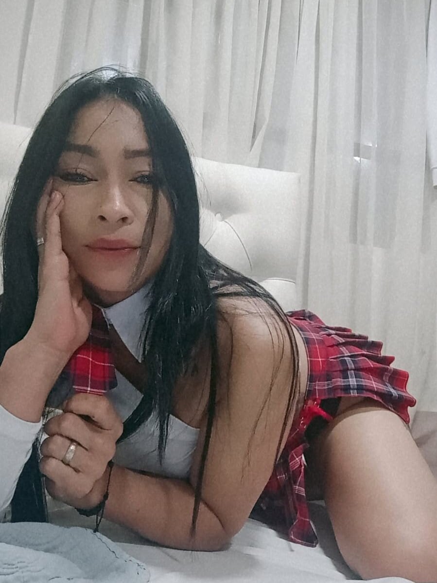 onaircams.com rousse_slave livesex profile in bisexual cams