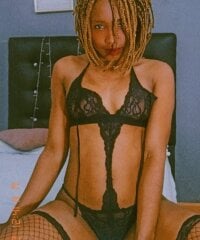 Black-gem18's Live Sex Cam Show