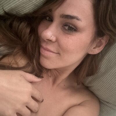 LeaGambit__