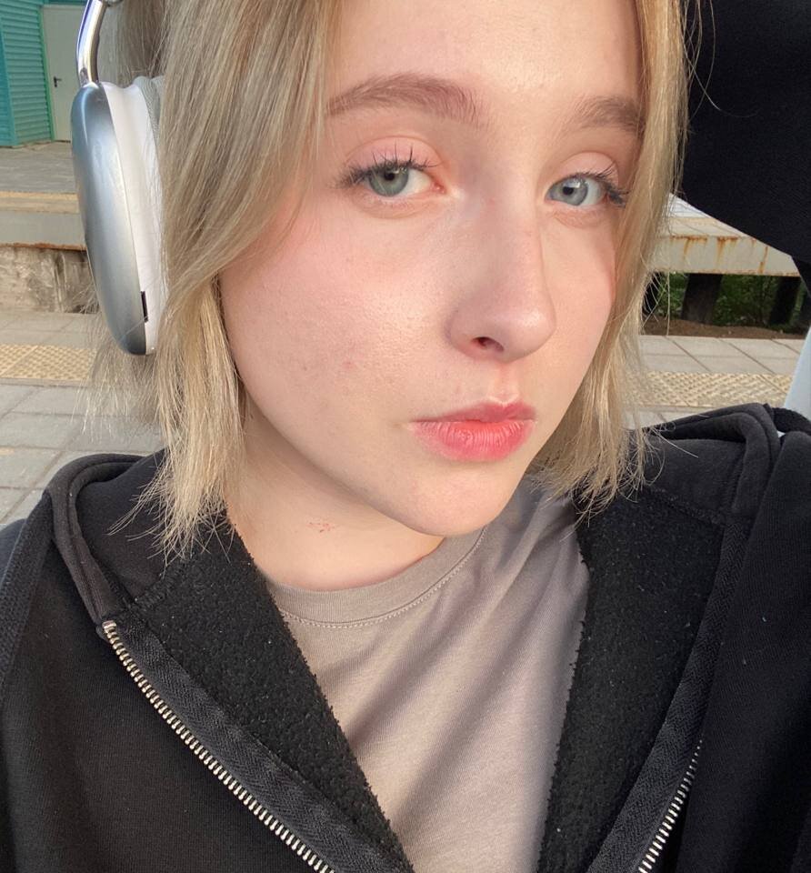 olivia_latvia from stripchat
