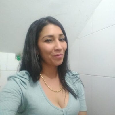 veronica_milff_36 from stripchat
