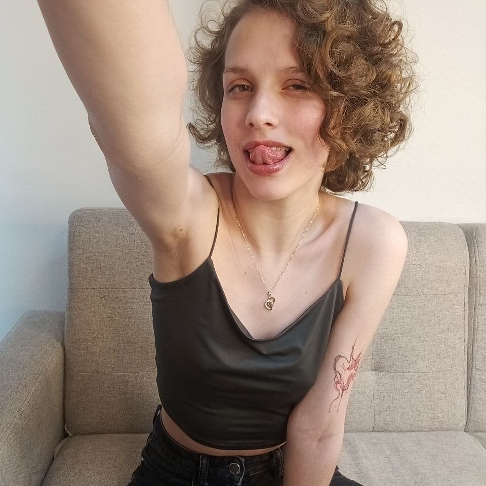 pornos.live stephnierecuparo livesex profile in wonderland-and-this-site-httpsfanslykitty-rickyt1 cams