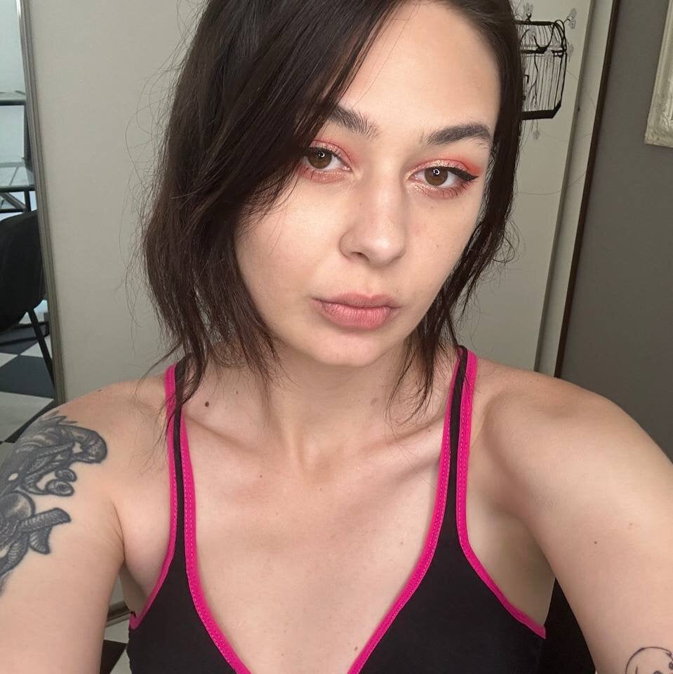 EllyRoman profile