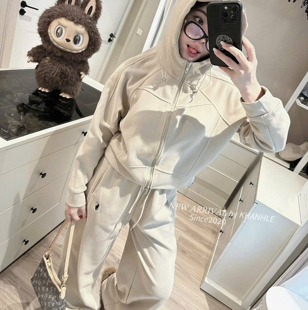 watchgirlcam.com lucii_baby livesex profile in colombia-u-head-3 cams