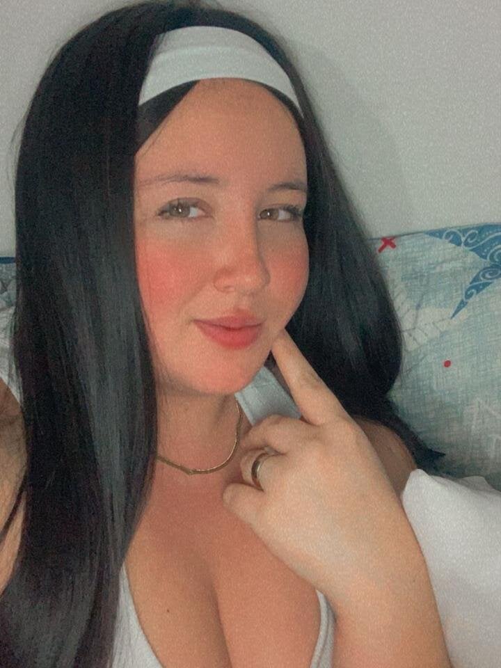 Emmily_Kemp profile