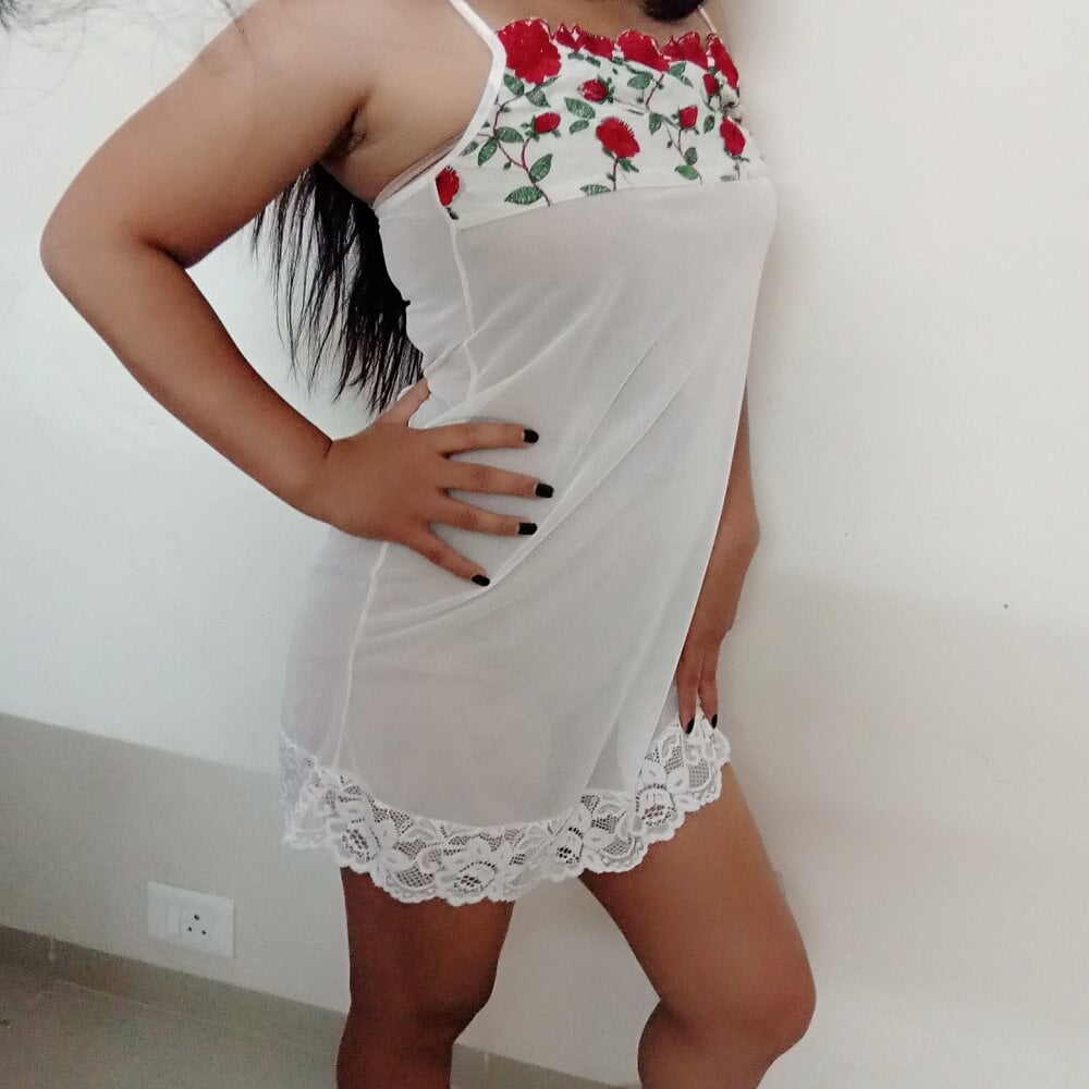 sexlivecamsites.com naughty_witch livesex profile in usa-originally-from-australia cams