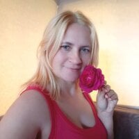 MilenaGold1's webcam live show