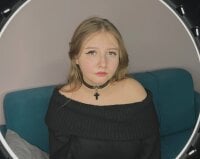 LinorEvans' Offline Chat Room