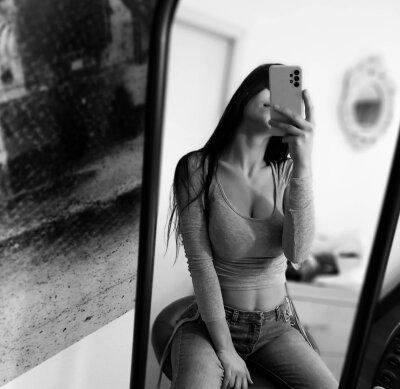 -Belinda- 👕 naked cam