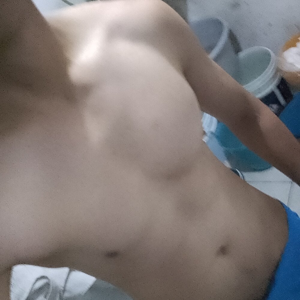 luisangelck1998's Offline XXX Chat