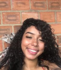DeniseMarin's Offline Chat Room