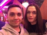 Romantic_Killas' Offline Chat Room