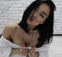 nora_kai's Offline Chat Room