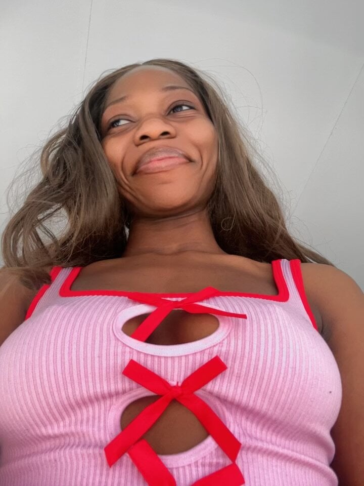 cheapadultsexcams.com sweet_angel002 livesex profile in ssomewhere-in-the-world cams