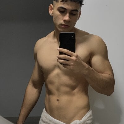 Kevin_montoya - Stripchat Lovense Cam2cam Eroticdance Boy 