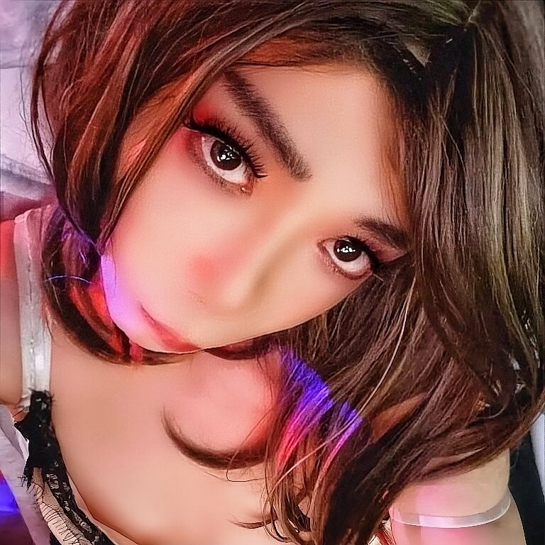 Live sex webcam photo for sophieyuki #289740161