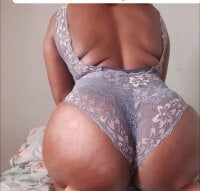 chubbiezee11's Offline Chat Room