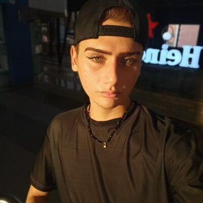 alex_sexciting32 Avatar