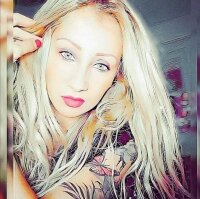 ChristineeDee's Offline XXX Chat
