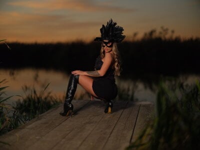 Evelyn_Evyyy on StripChat