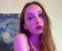 aalice_sexlover's Offline Chat Room