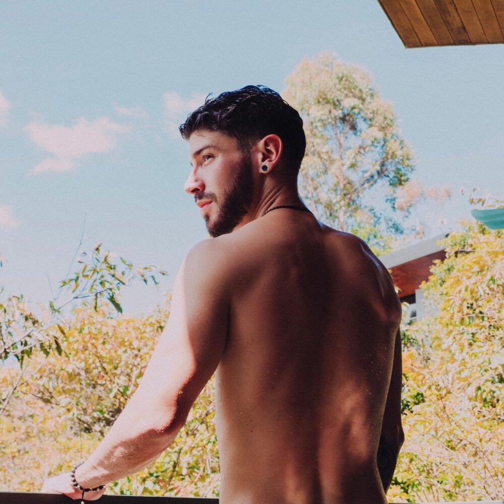 Guyinthemountain profile