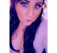 sassyblueeyes85's Offline Chat Room