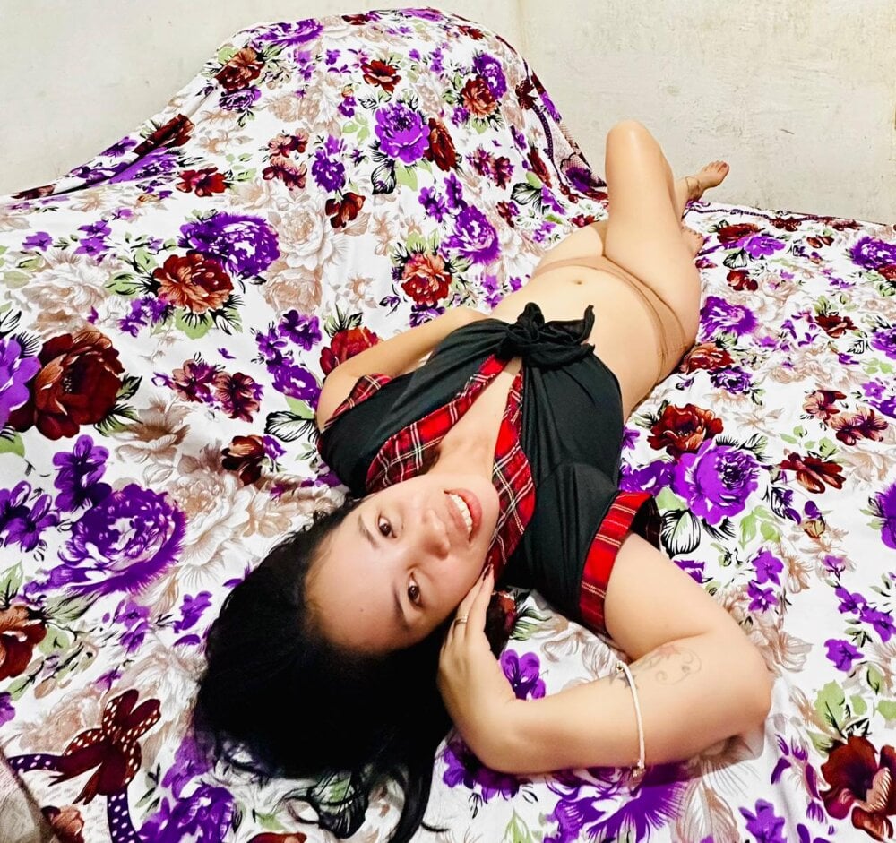 livesextrans.com sophia_kate_69 livesex profile in ask-for-my-location cams