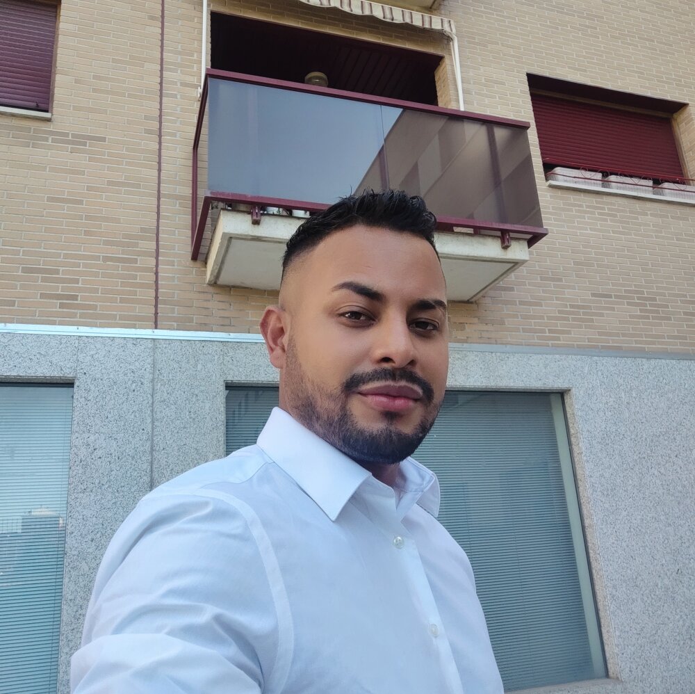 erick31jose's Offline XXX Chat