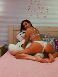 MilaCharm_'s Offline Chat Room