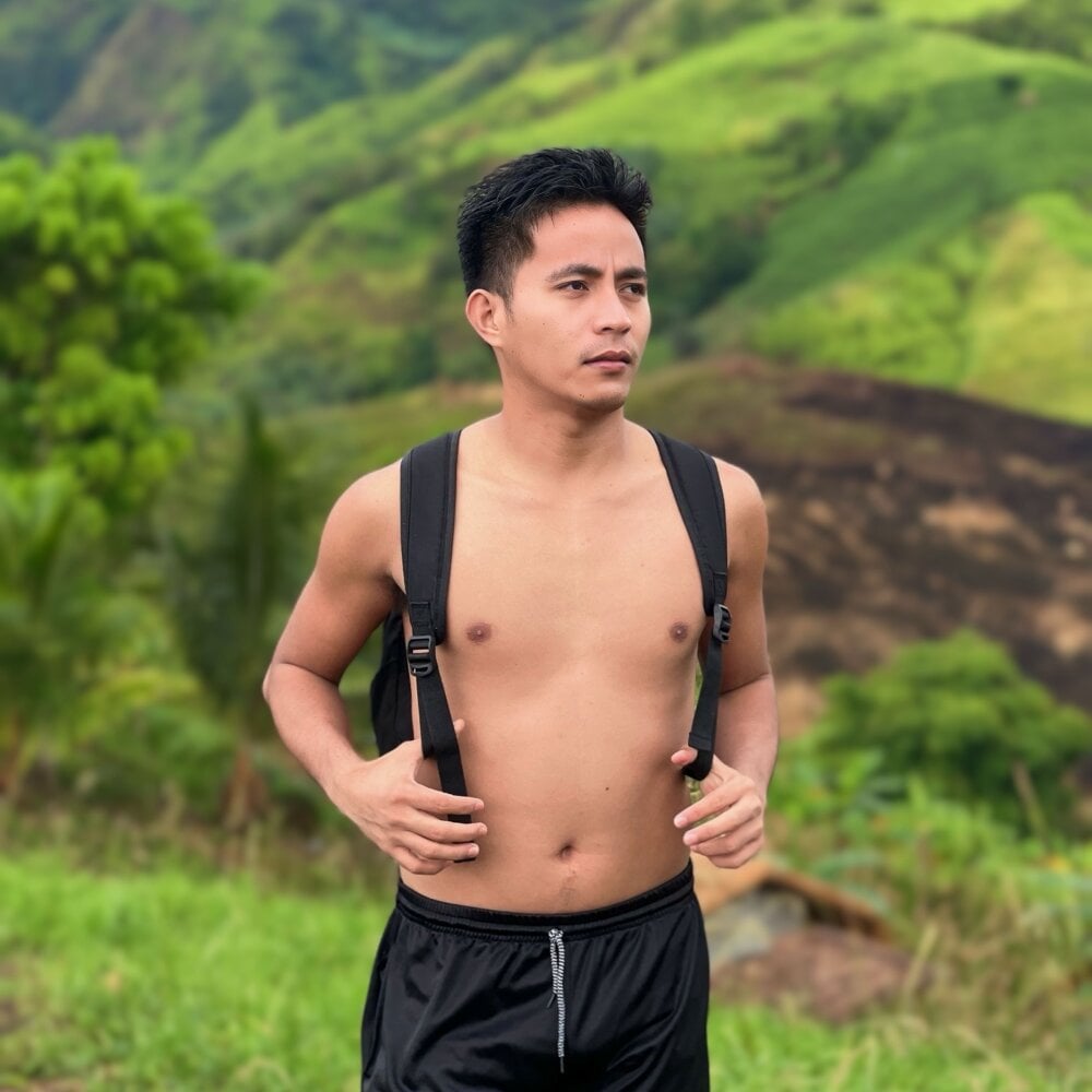 lloyd_wintours from stripchat