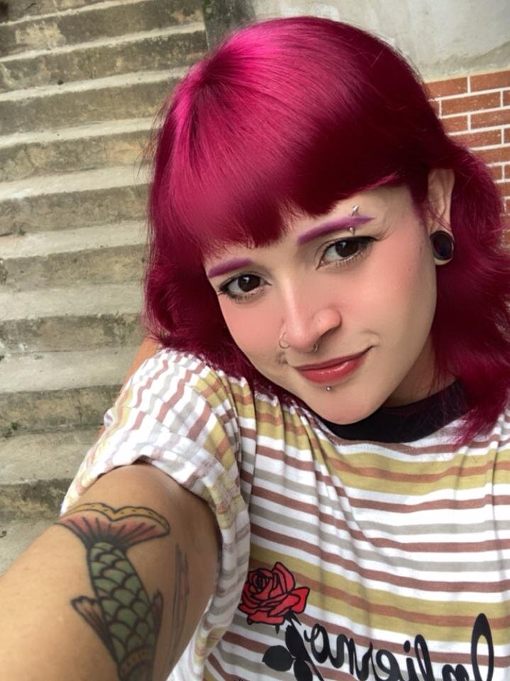 Violett_Dolly