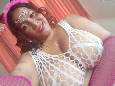 online chat free  Pamela Ebony