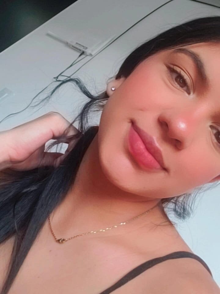 slut_jaki from stripchat