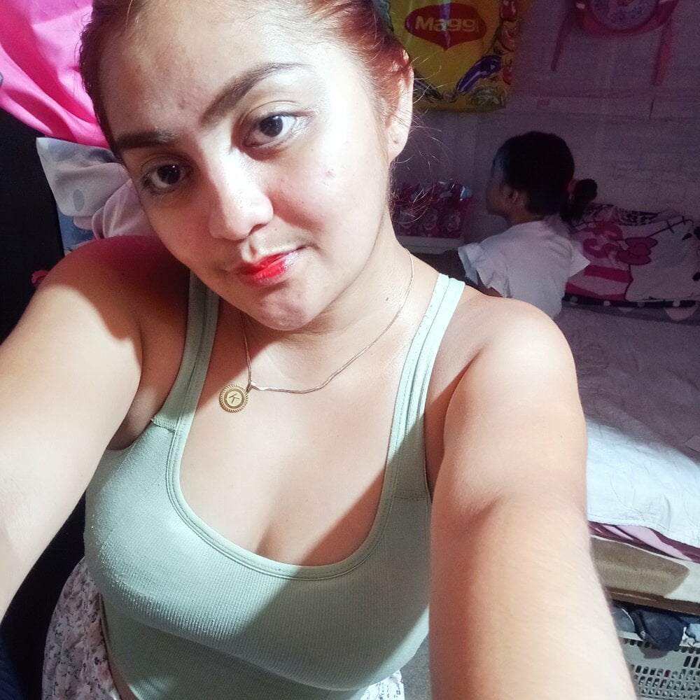 hotlove04 from stripchat