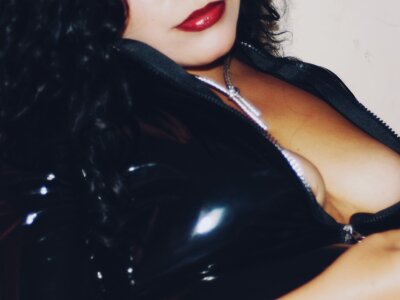 Dreamy-Good-Girl 💟 adult chat