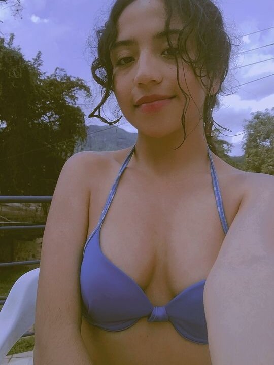 chiqui_20x 🌾 nude cam chat