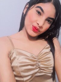 salmaghomez's Offline XXX Chat