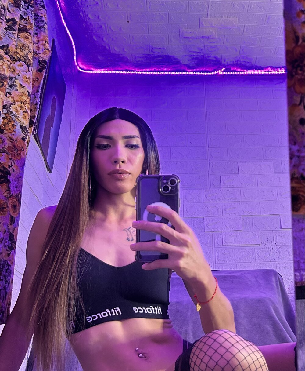 victoriaasianmistress from stripchat