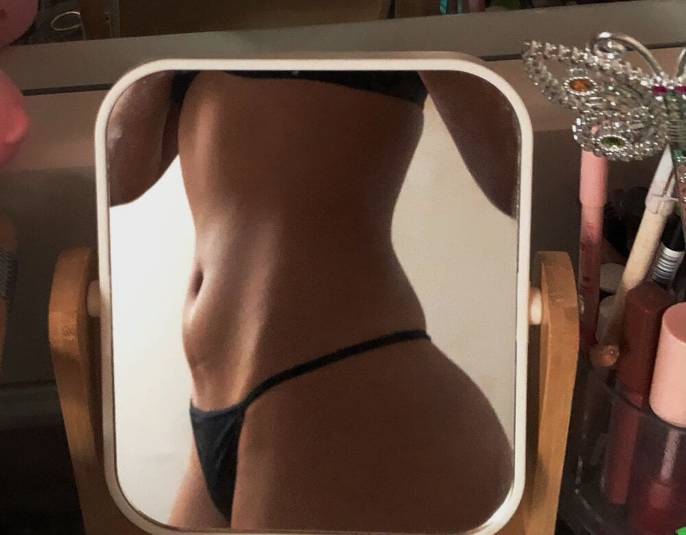 mega-camsex.com sireth_marlowe livesex profile in granny cams