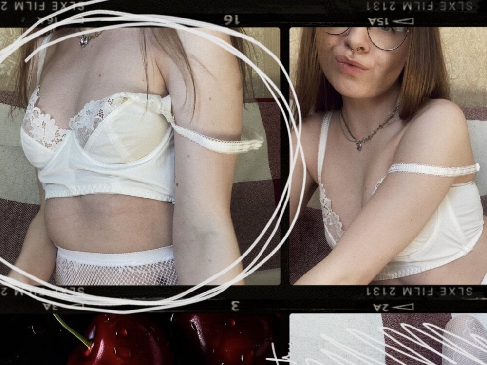 chereshenka live cam model at StripChat