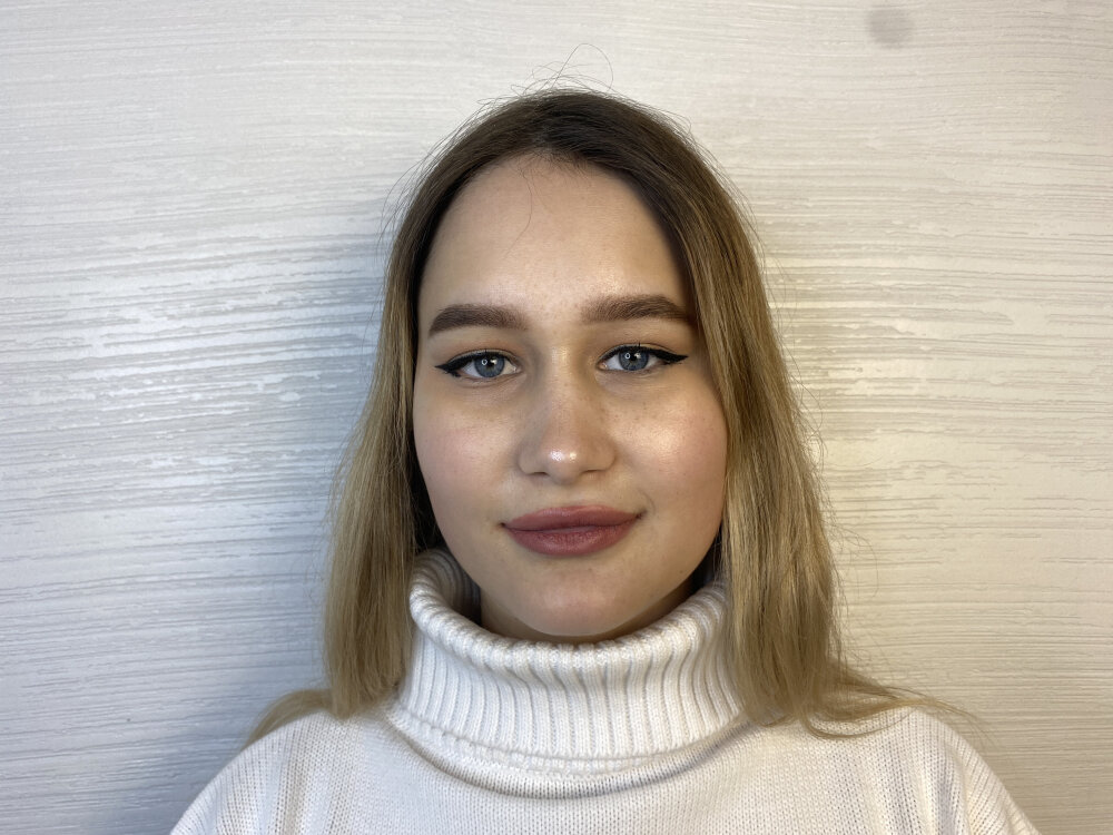 EmmaCruz Webcam Model Profile xHamsterLive