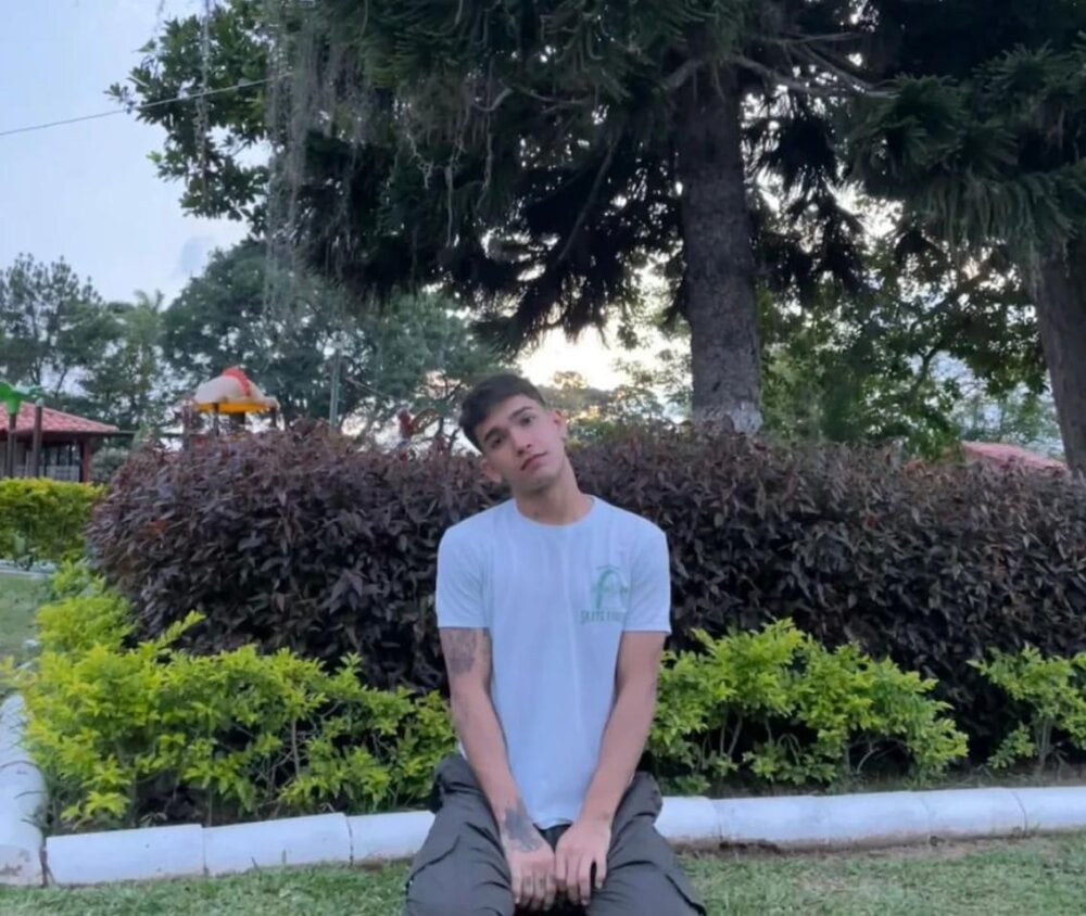 Sebas19__ profile