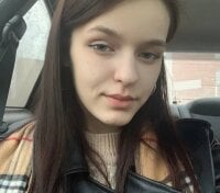 MonicaBrowny's Offline Chat Room