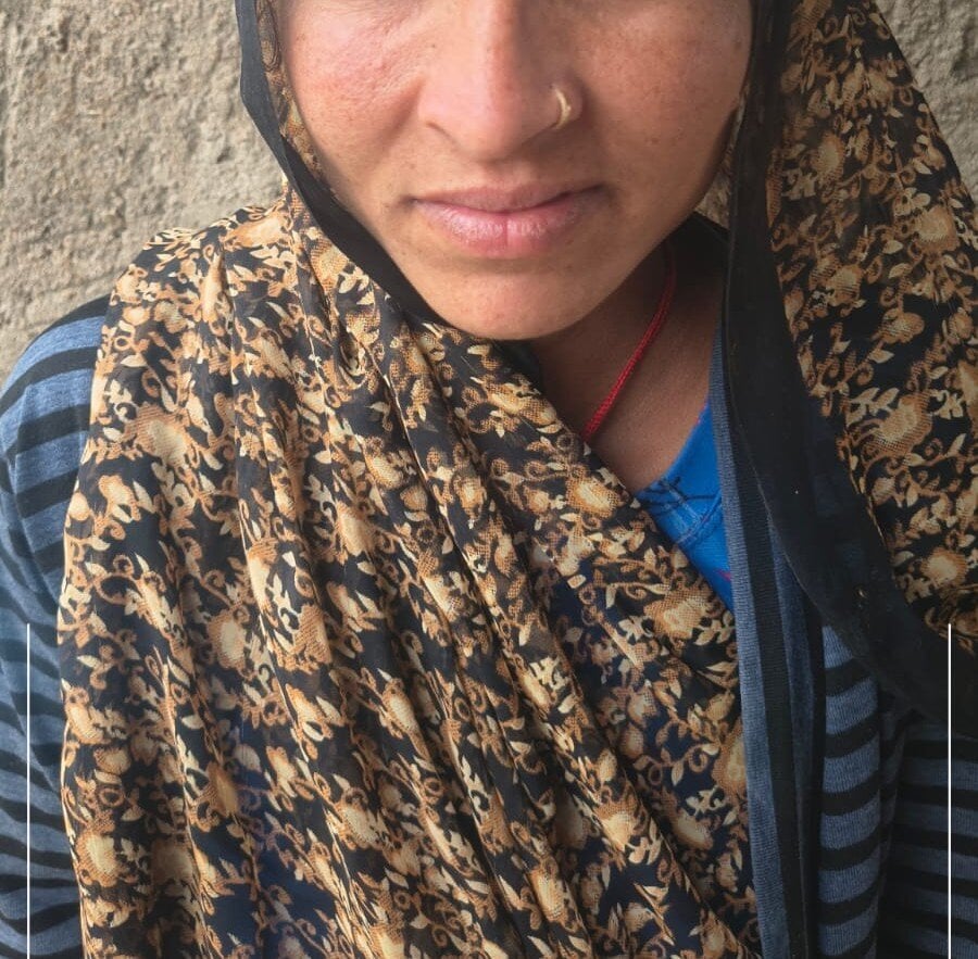 yt_krishnaa webcam livesex profile in medium-tits cams