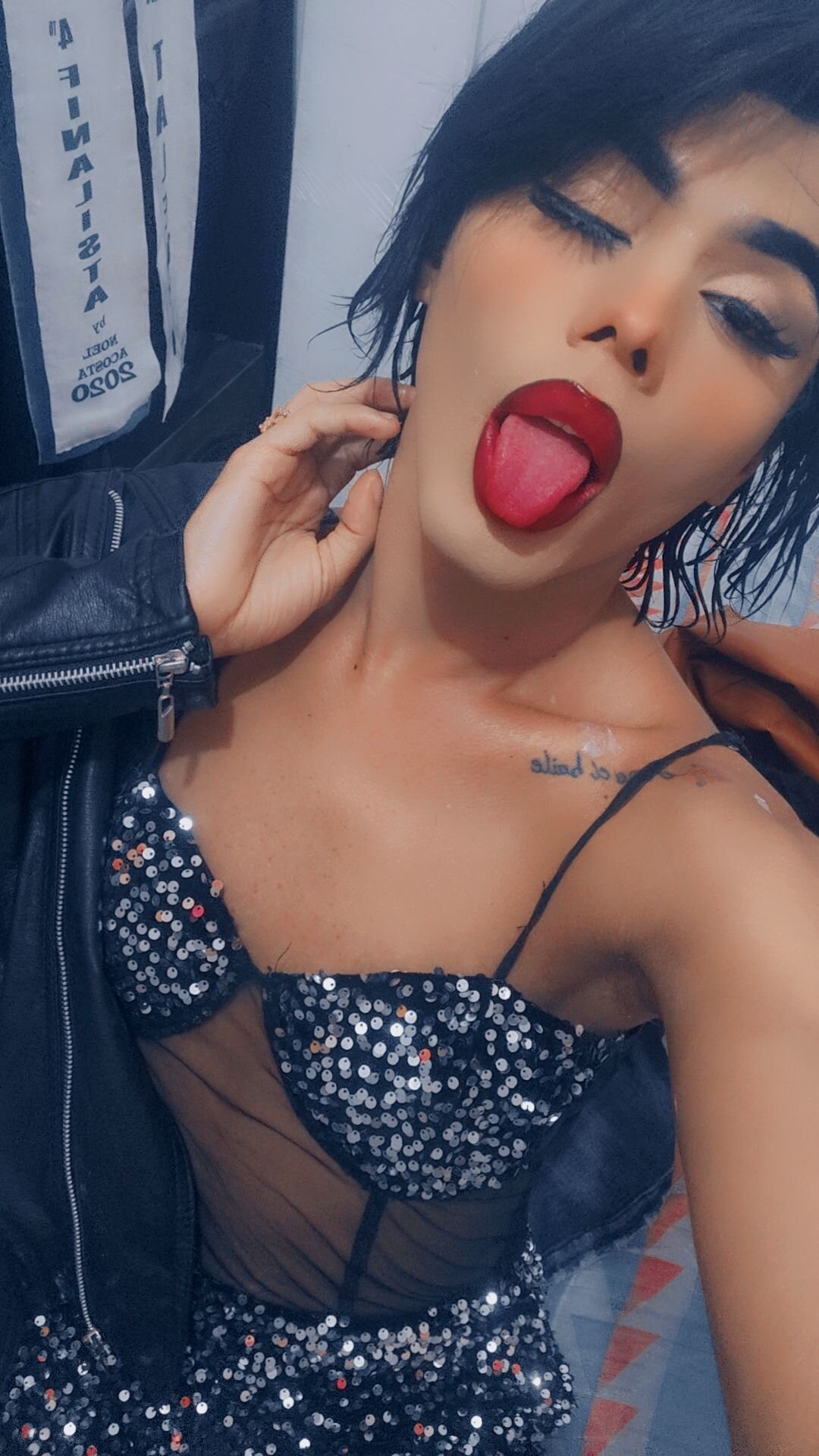 Skinny_sexy_Doll