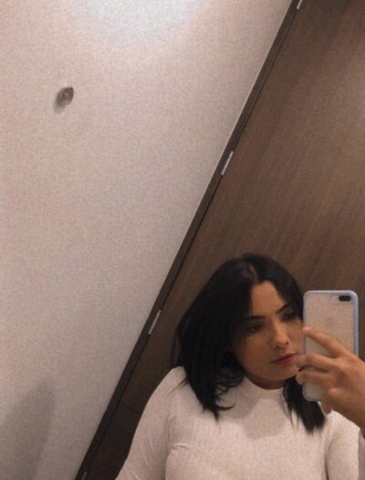 mel_skinnygirl from stripchat